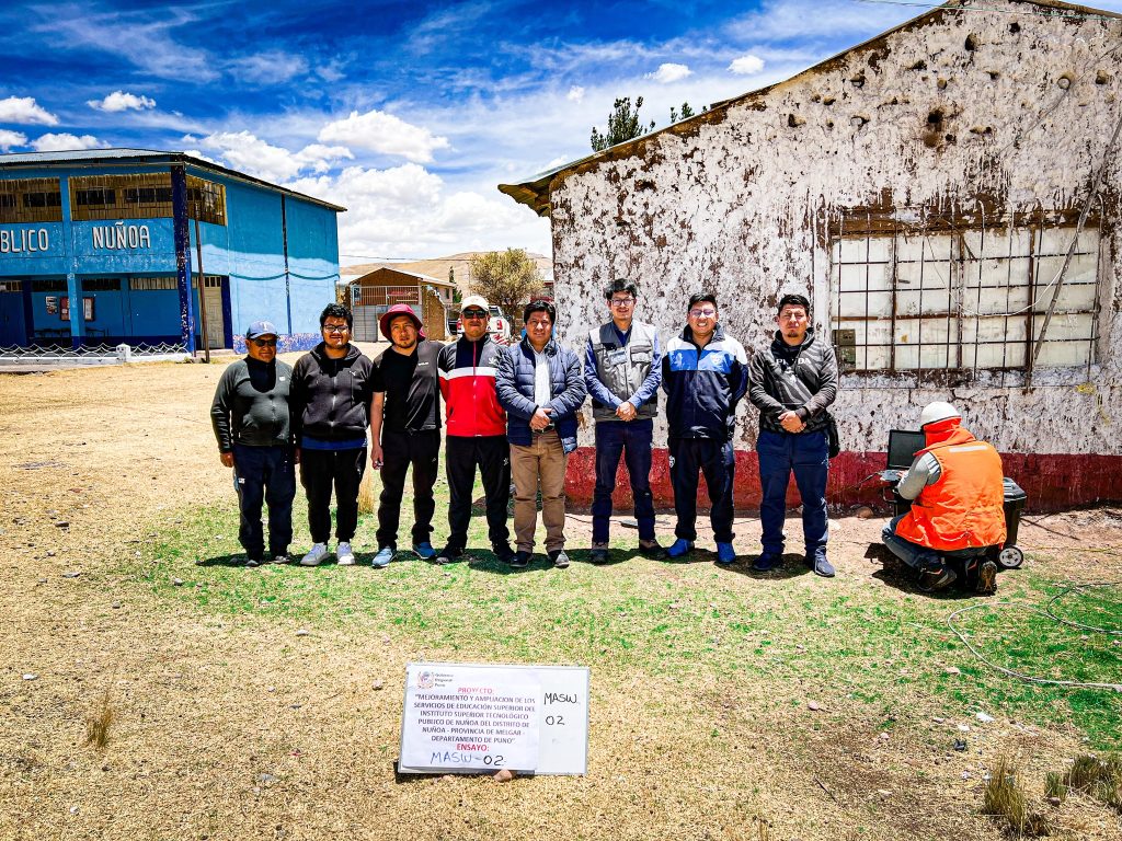 ESTUDIO GEOFÍSICO EN EL IESTP NUÑOA
